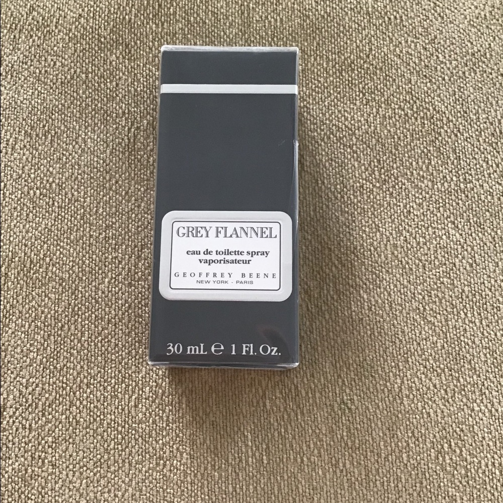 Grey Flannel men’s eau de toilette spray- new up